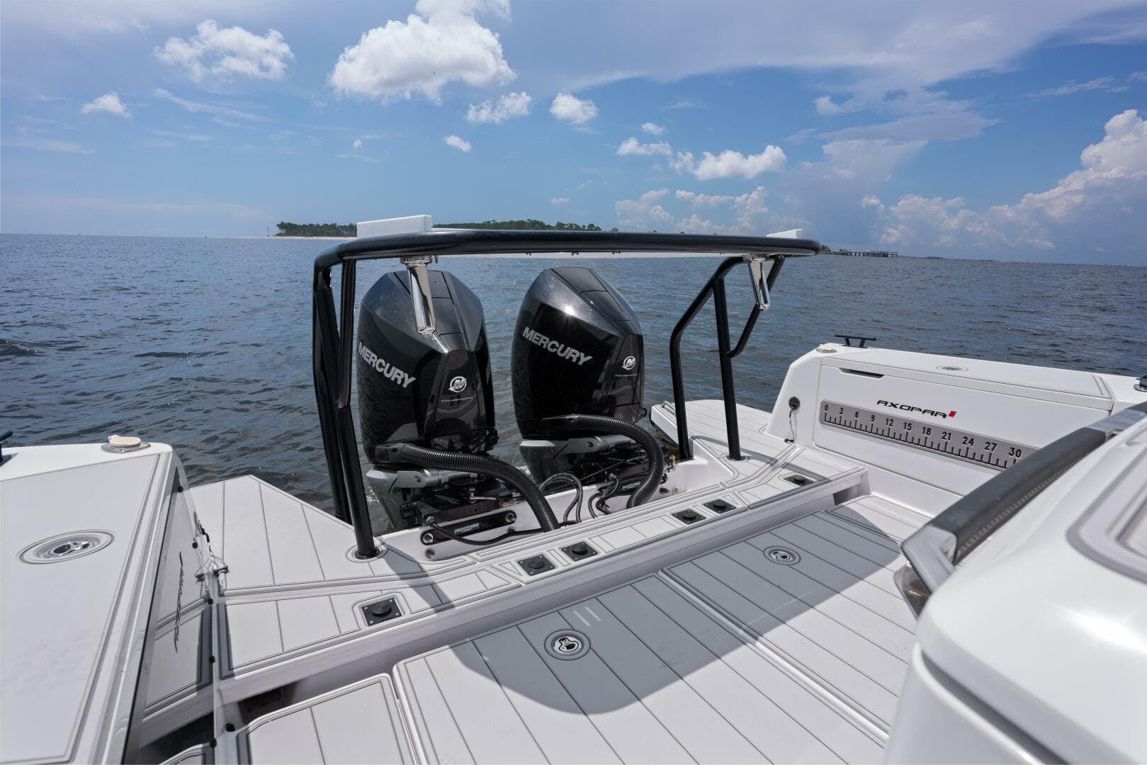 2023 Axopar 37 XC Cross Cabin — photo 20