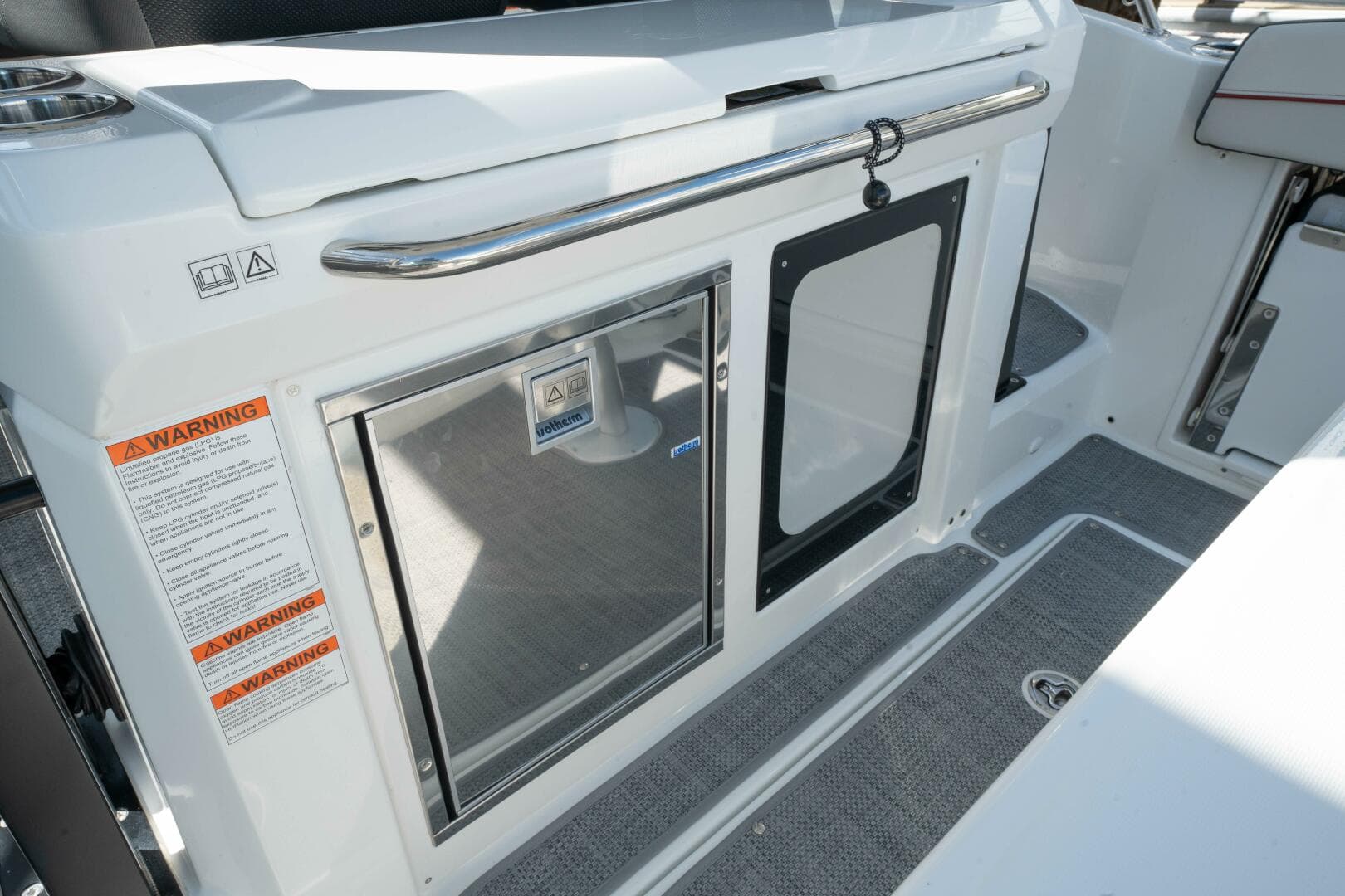 2024 Jeanneau Leader 9.0 WA S2 — photo 41