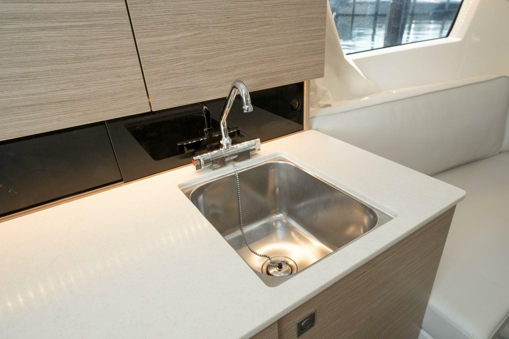 2024 Jeanneau Leader 9.0 WA S2 — photo 57