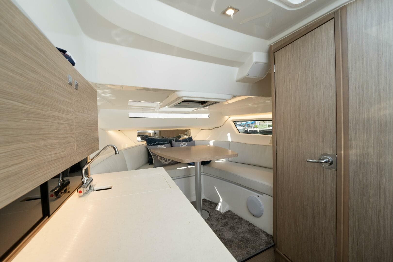 2024 Jeanneau Leader 9.0 WA S2 — photo 55