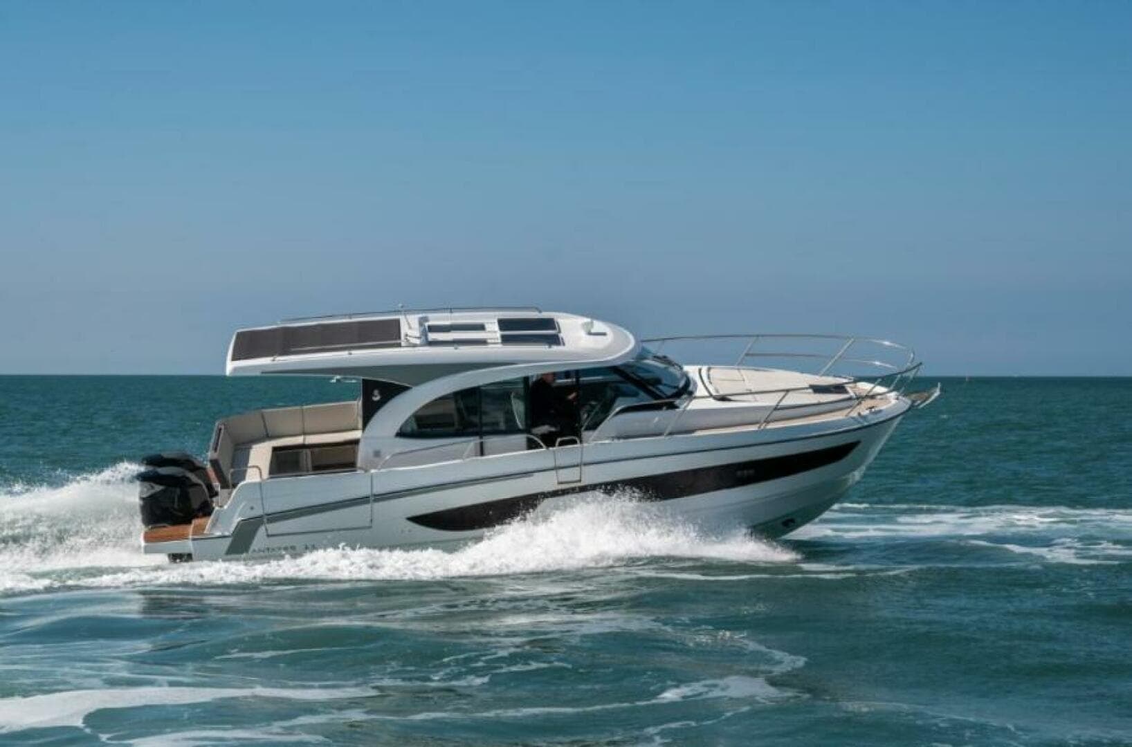 2026 Beneteau Antares 11 — photo 4