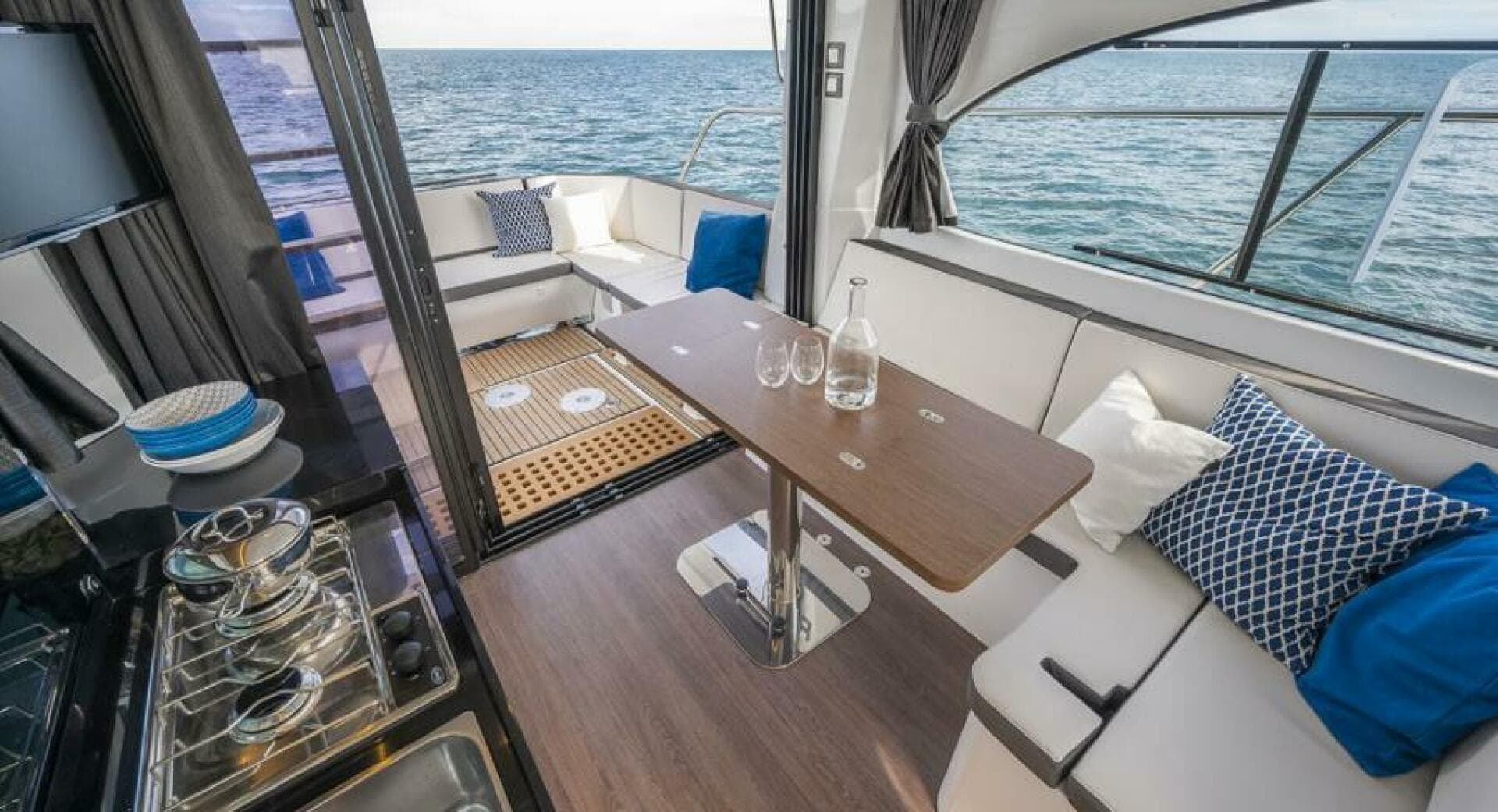 2026 Beneteau Antares 11 — photo 6