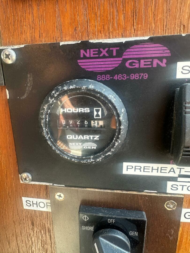 1985 Nordic Tugs 32 — photo 21