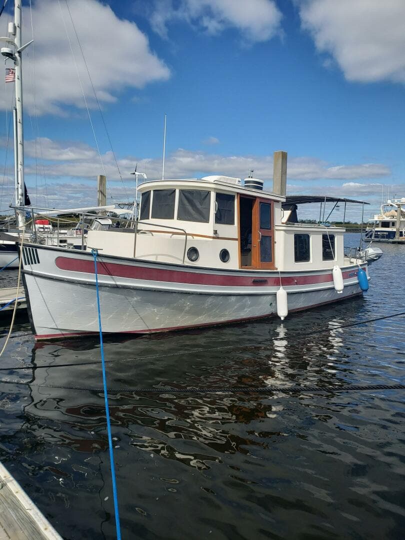 1985 Nordic Tugs 32 — photo 1
