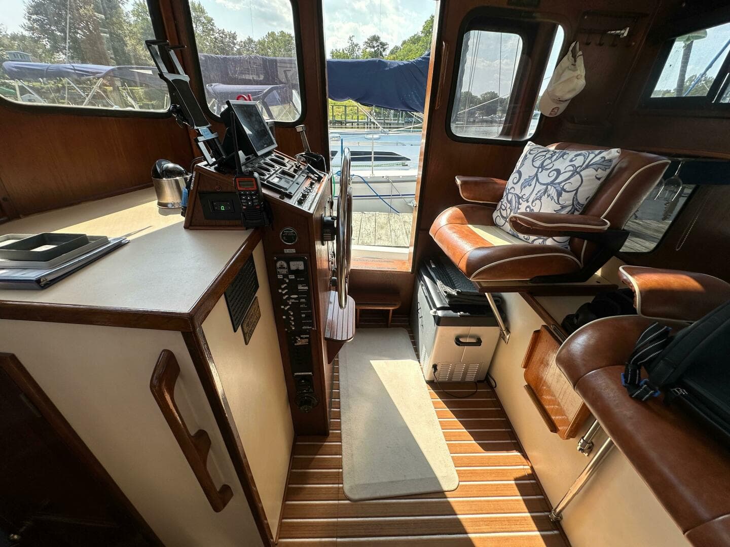 1985 Nordic Tugs 32 — photo 16