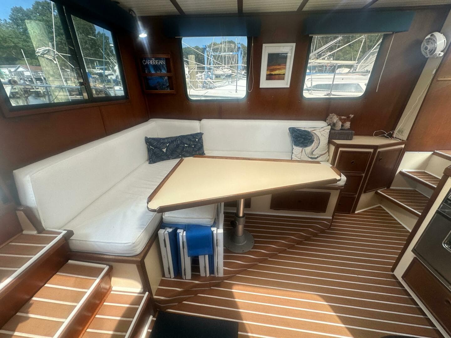 1985 Nordic Tugs 32 — photo 10