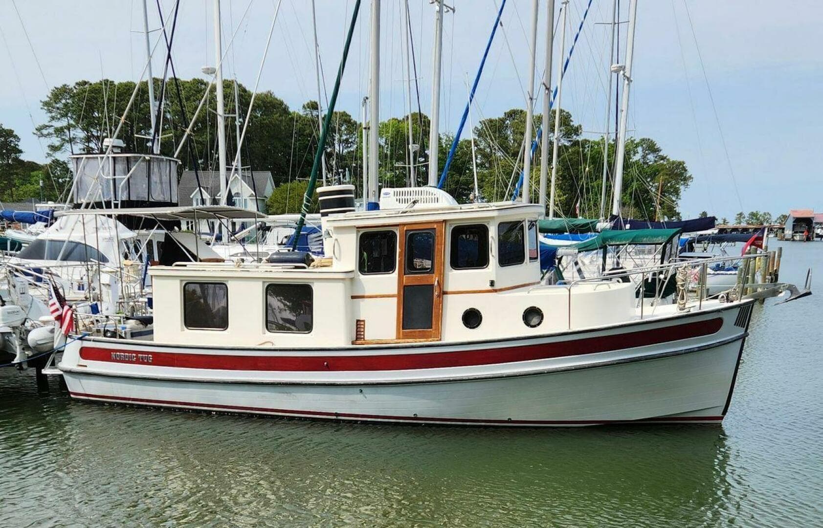 1985 Nordic Tugs 32 — photo 2