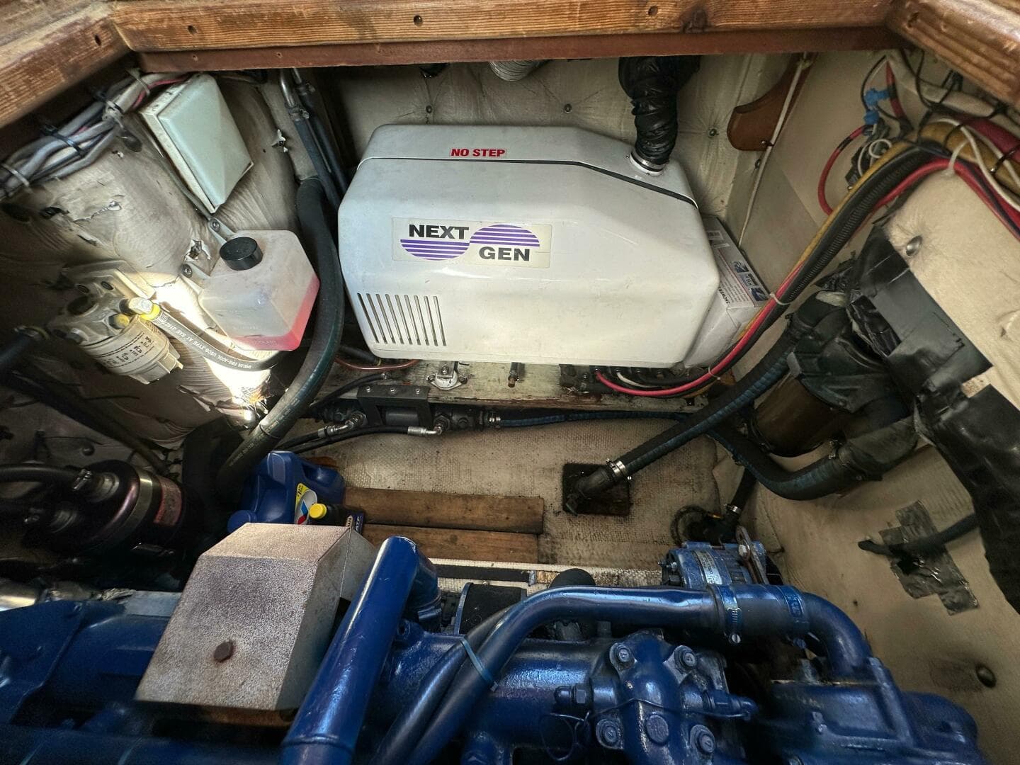 1985 Nordic Tugs 32 — photo 28