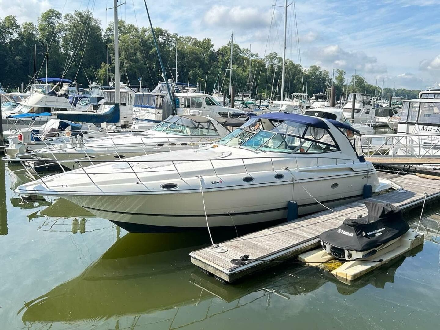 1997 Cruisers Yachts 4270 Esprit — photo 2