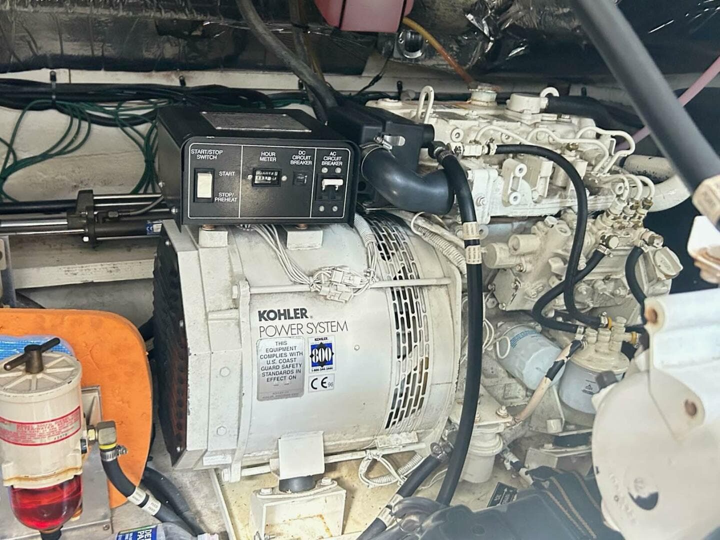 1997 Cruisers Yachts 4270 Esprit — photo 16