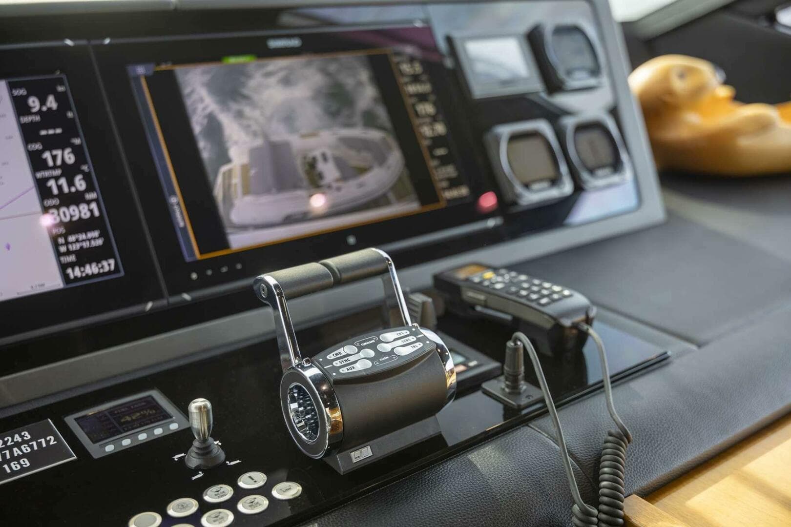 2017 Sunseeker 95 Yacht — photo 26