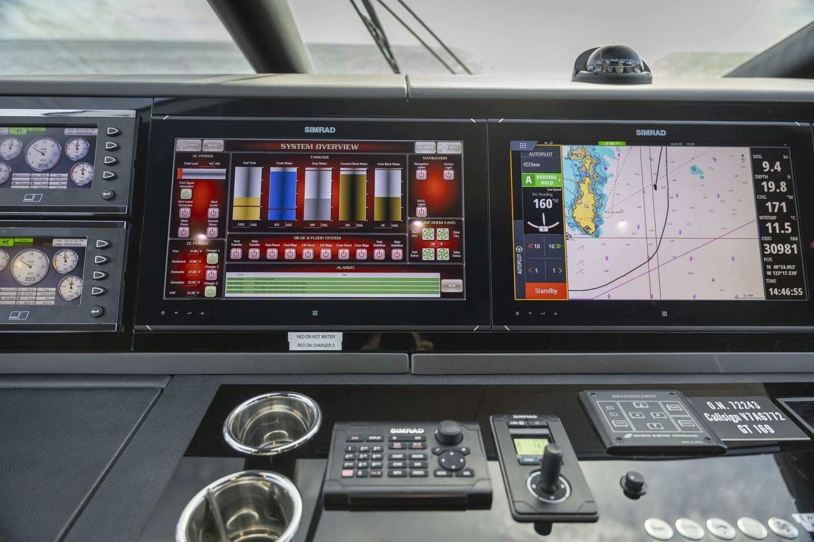 2017 Sunseeker 95 Yacht — photo 25