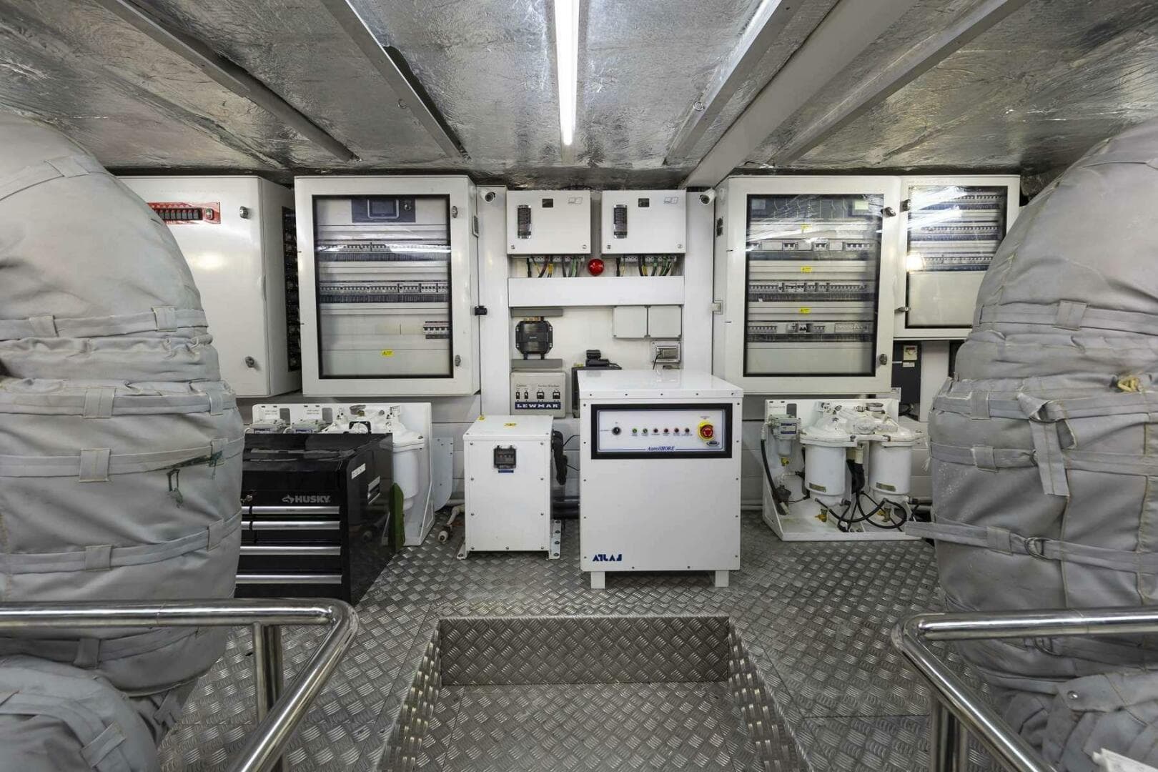 2017 Sunseeker 95 Yacht — photo 69