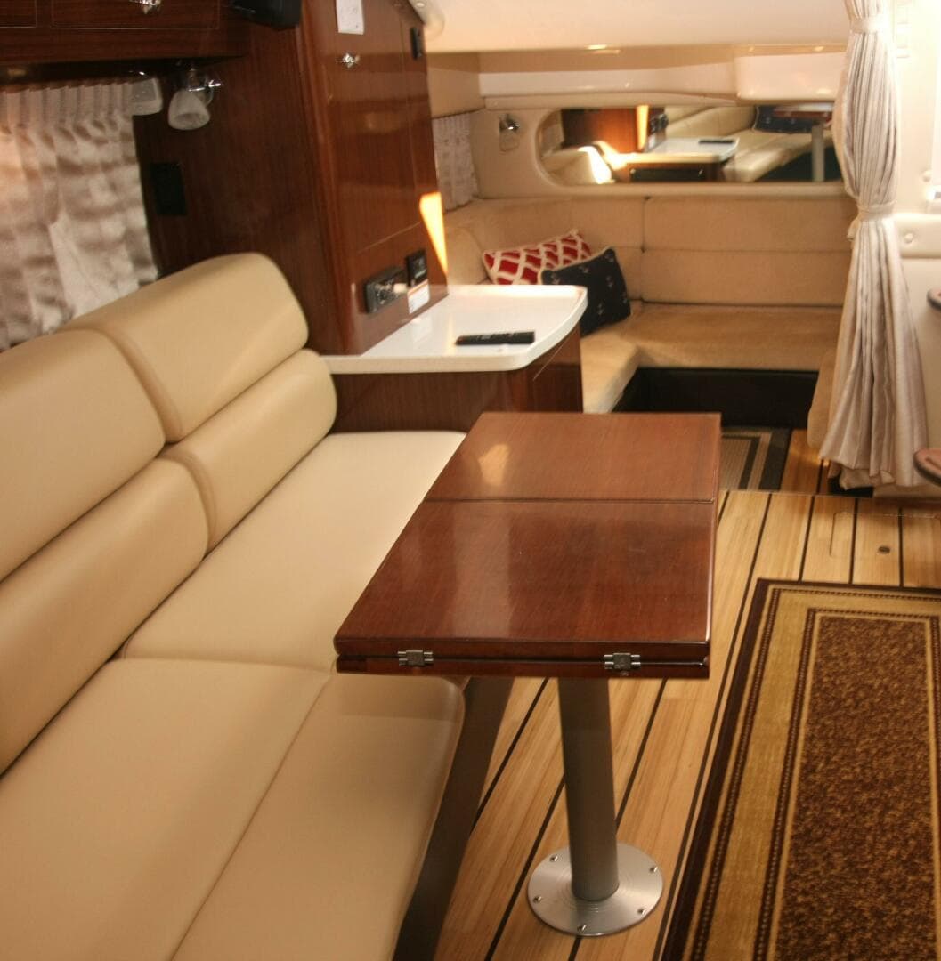 2014 Regal 38 Express — photo 11