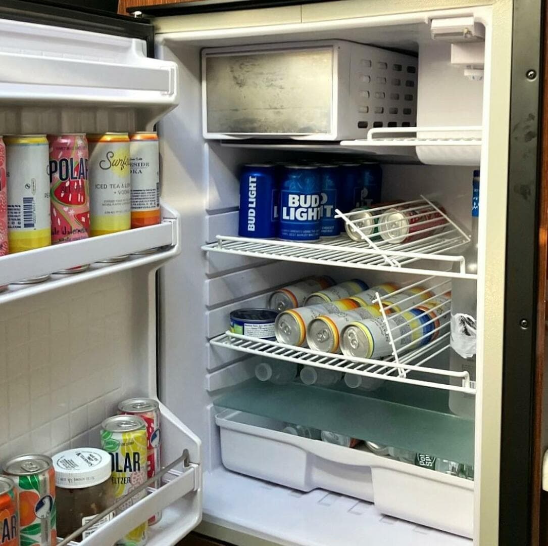 2014 Regal 38 Express — photo 14