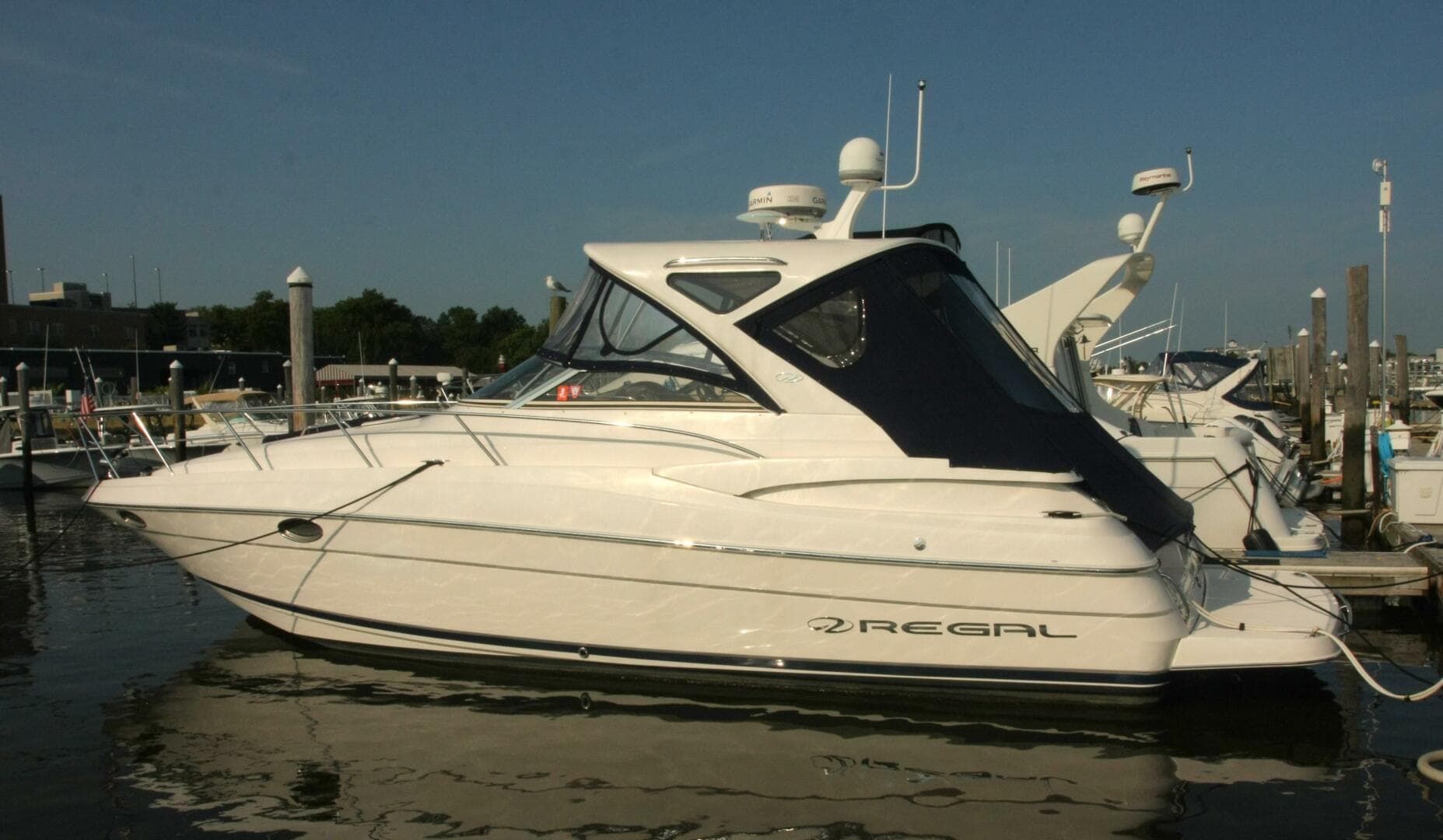 2014 Regal 38 Express — photo 1