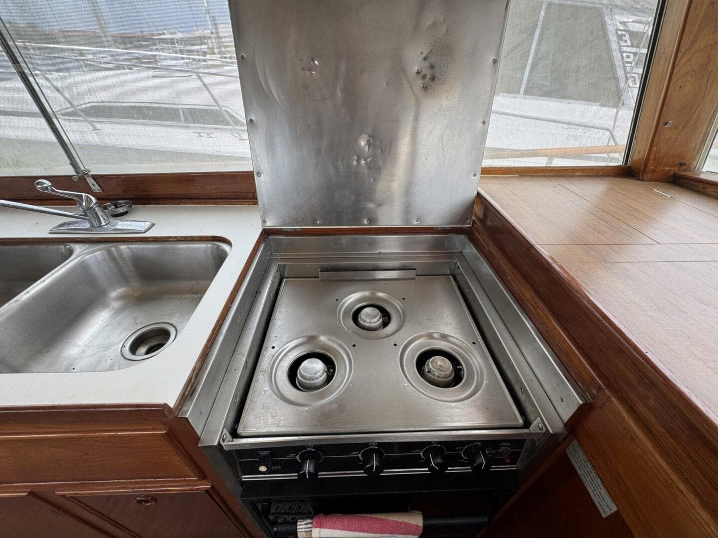 1989 Grand Banks 42 — photo 53