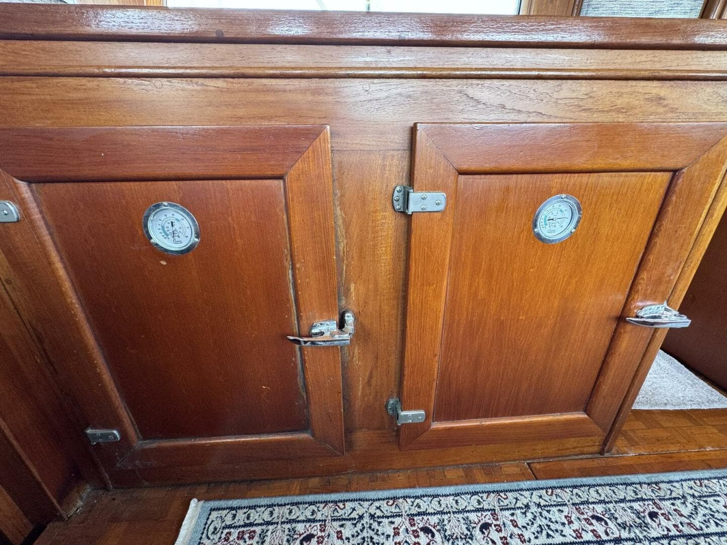 1989 Grand Banks 42 — photo 55