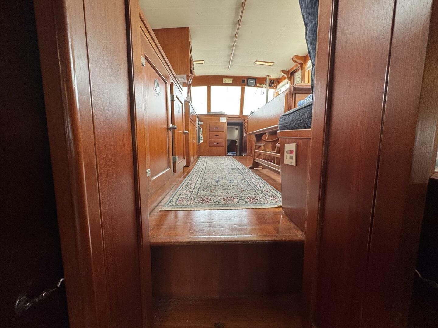 1989 Grand Banks 42 — photo 79