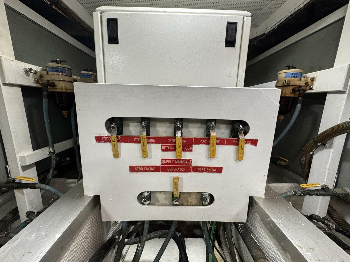 1989 Grand Banks 42 — photo 87