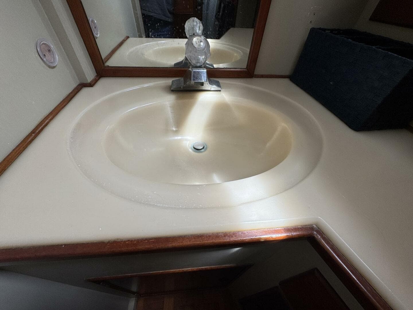 1989 Grand Banks 42 — photo 68