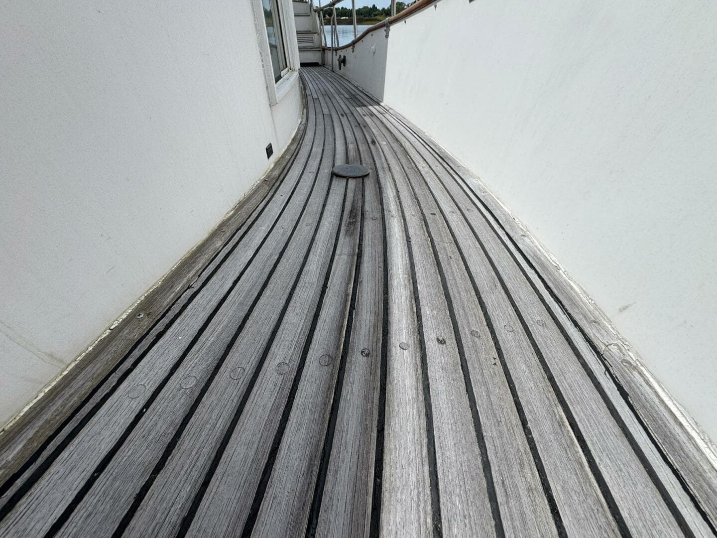 1989 Grand Banks 42 — photo 15