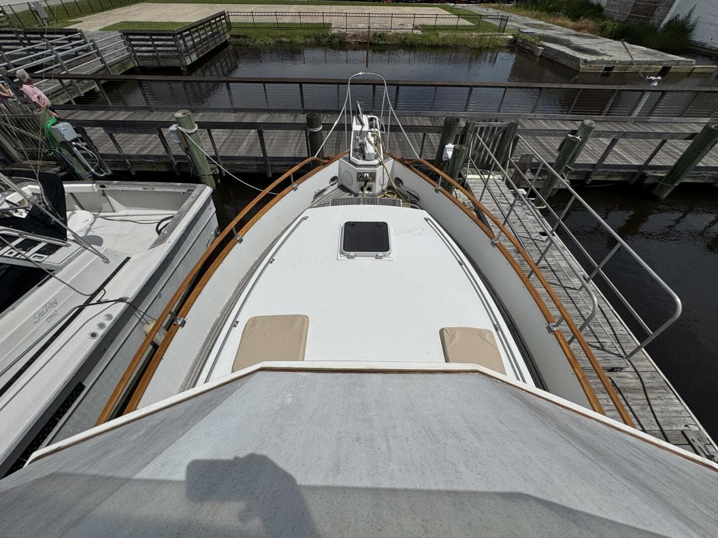 1989 Grand Banks 42 — photo 33