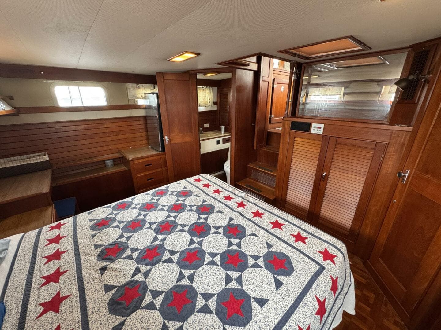 1989 Grand Banks 42 — photo 73