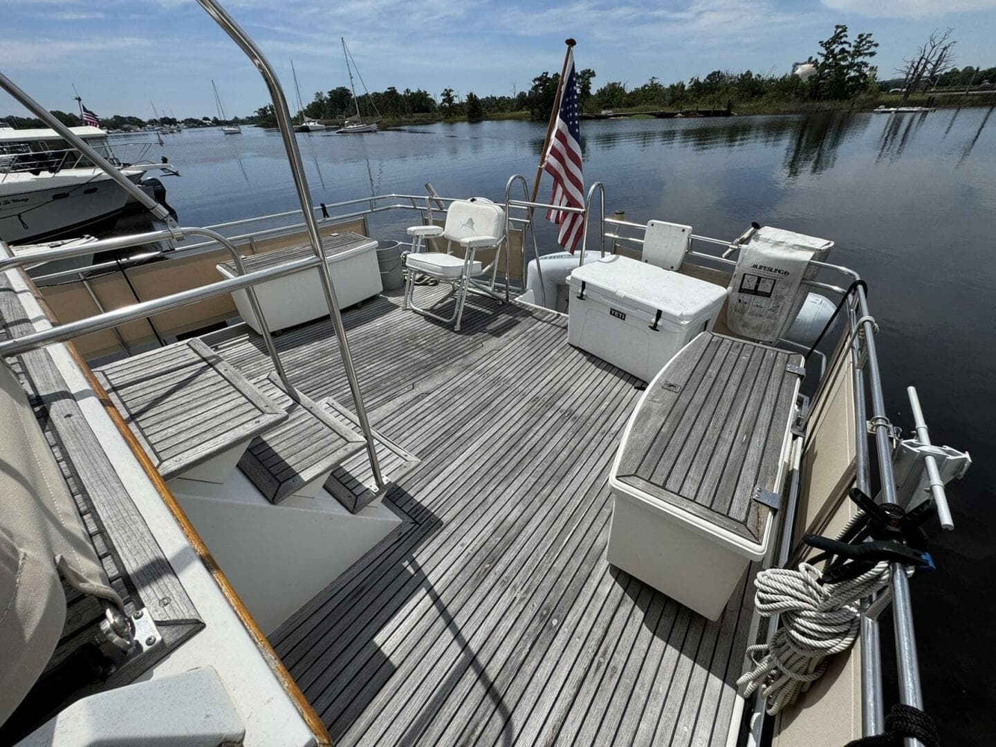 1989 Grand Banks 42 — photo 21