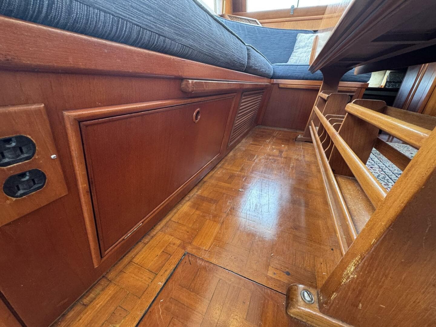 1989 Grand Banks 42 — photo 50