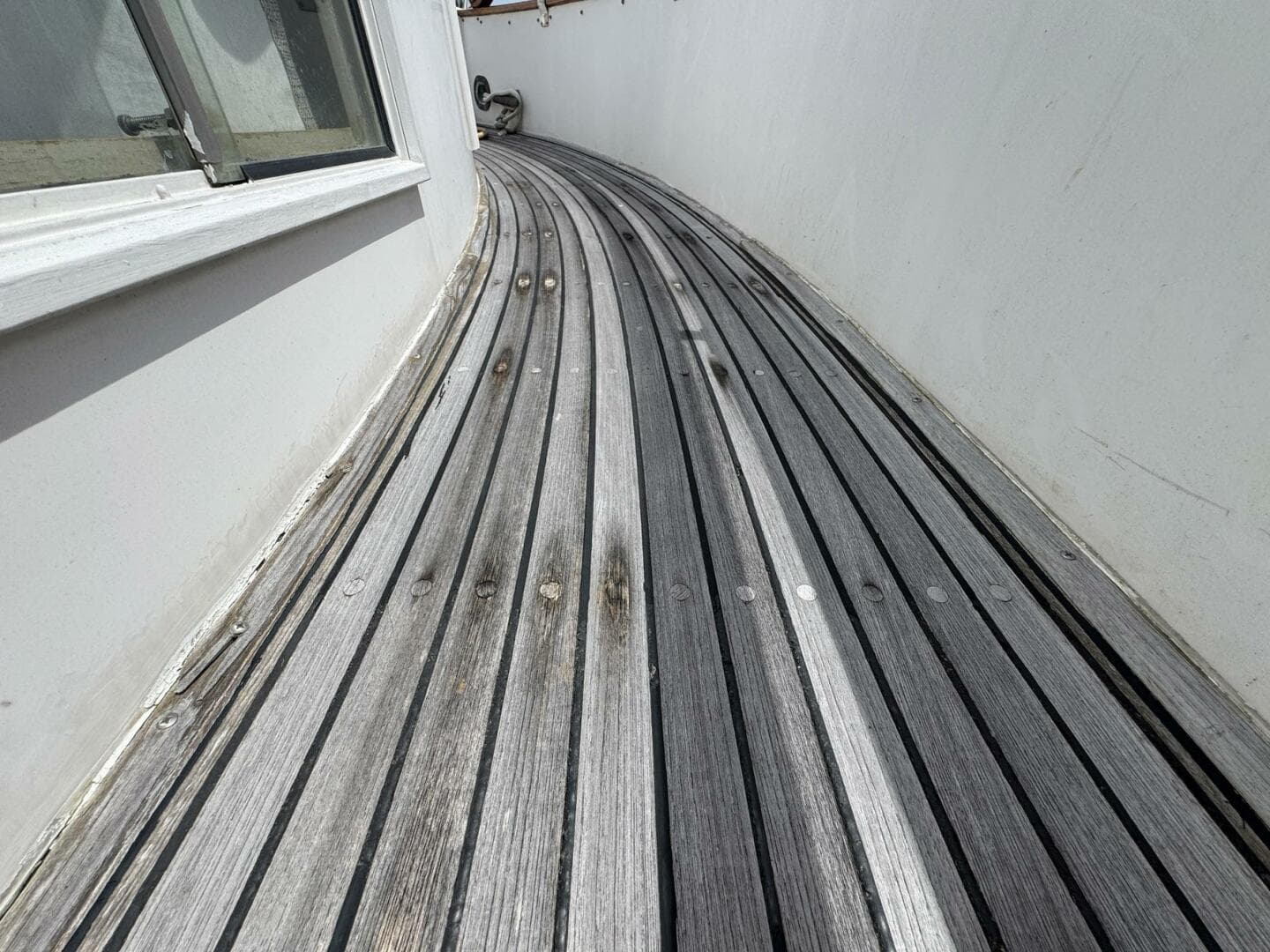 1989 Grand Banks 42 — photo 10