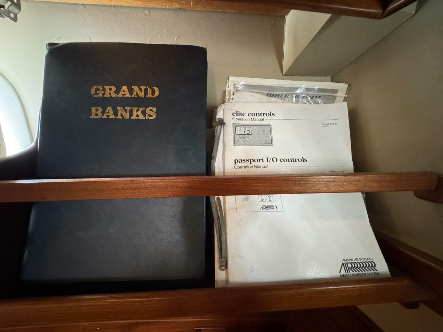 1989 Grand Banks 42 — photo 100