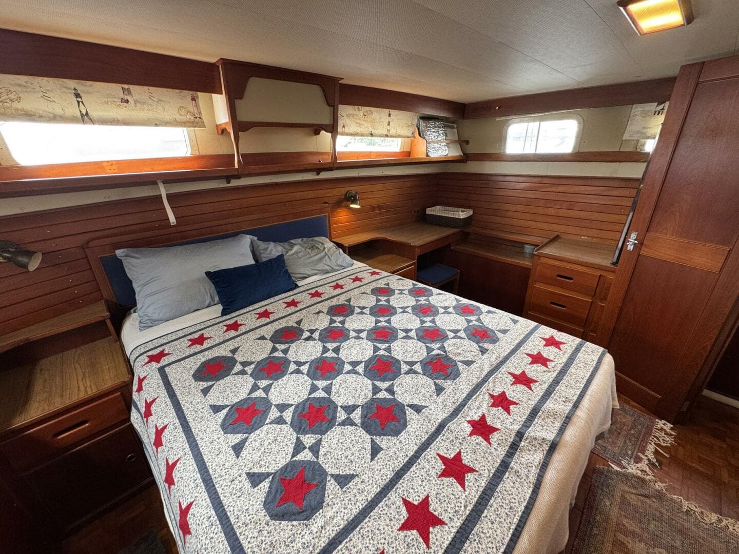 1989 Grand Banks 42 — photo 74