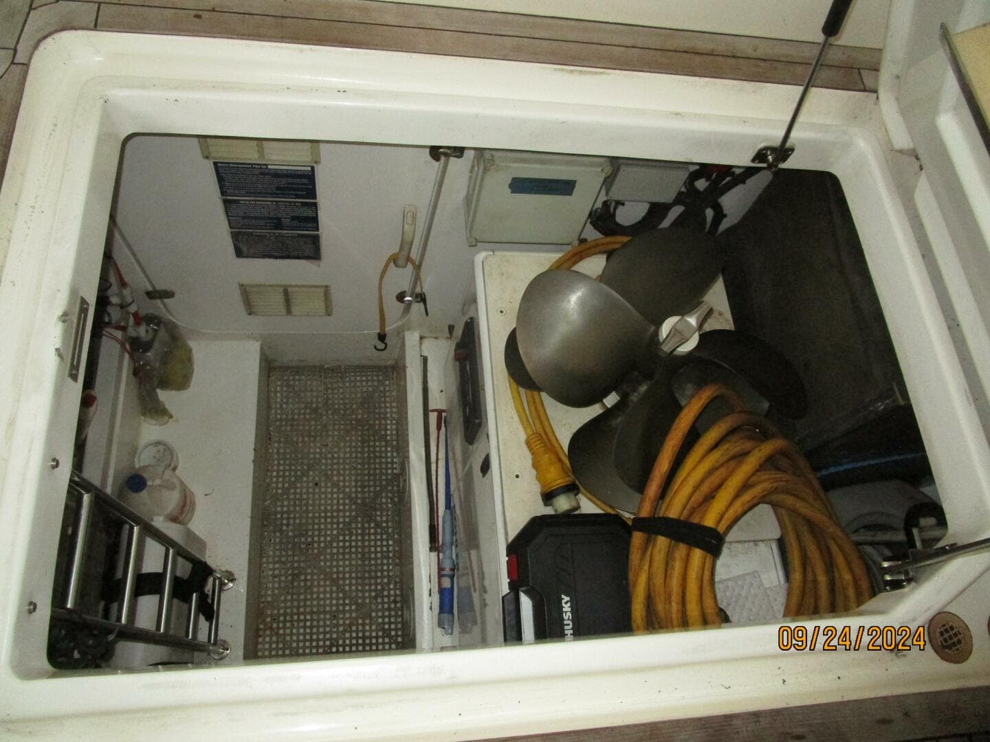 2002 Sealine T47 — photo 37