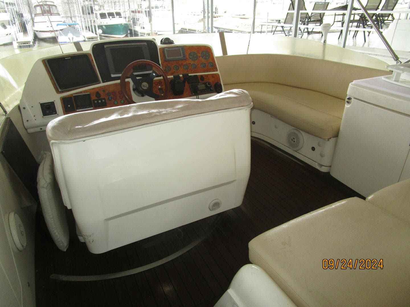 2002 Sealine T47 — photo 17