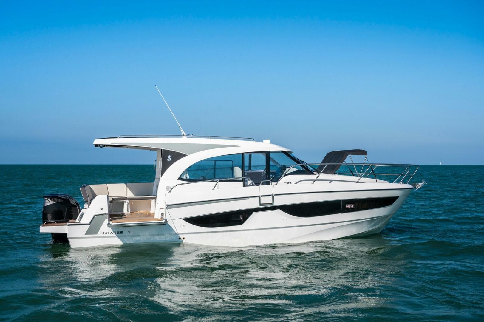 2026 Beneteau Antares 11 — photo 6