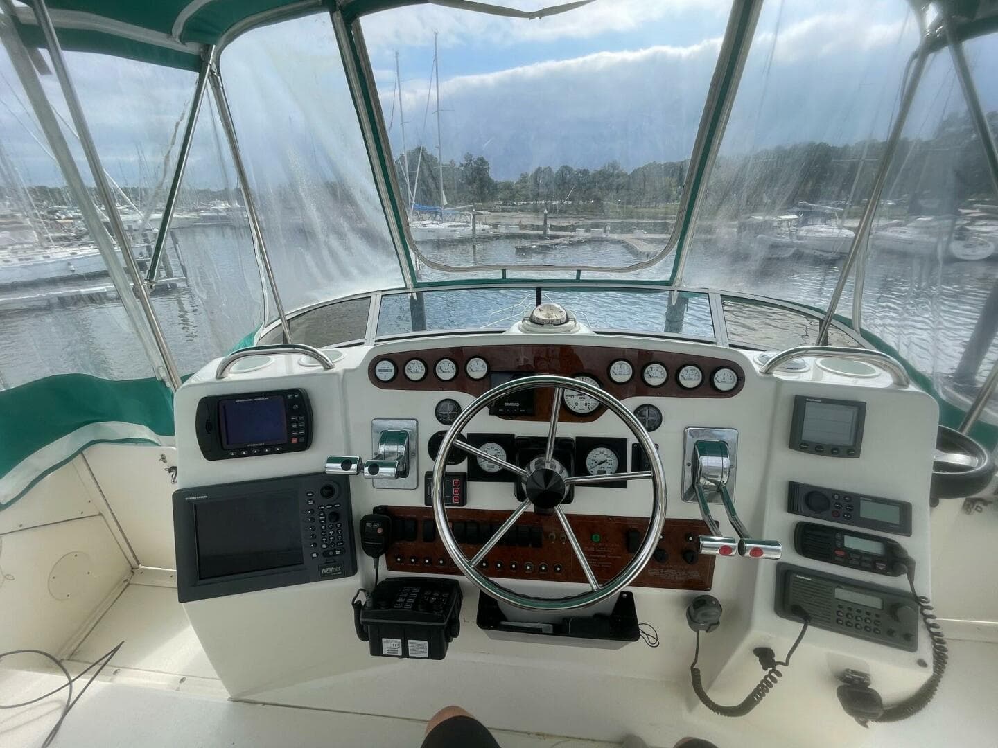 2002 Silverton 392 My — photo 8