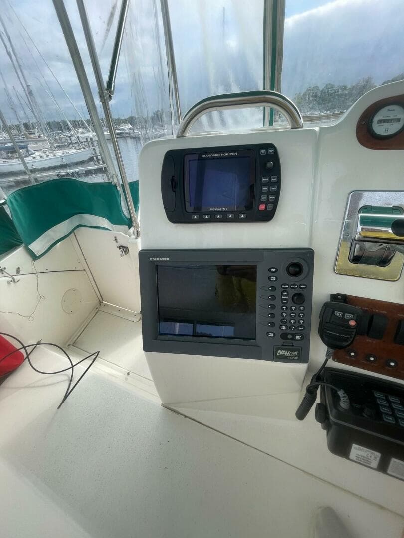 2002 Silverton 392 My — photo 10