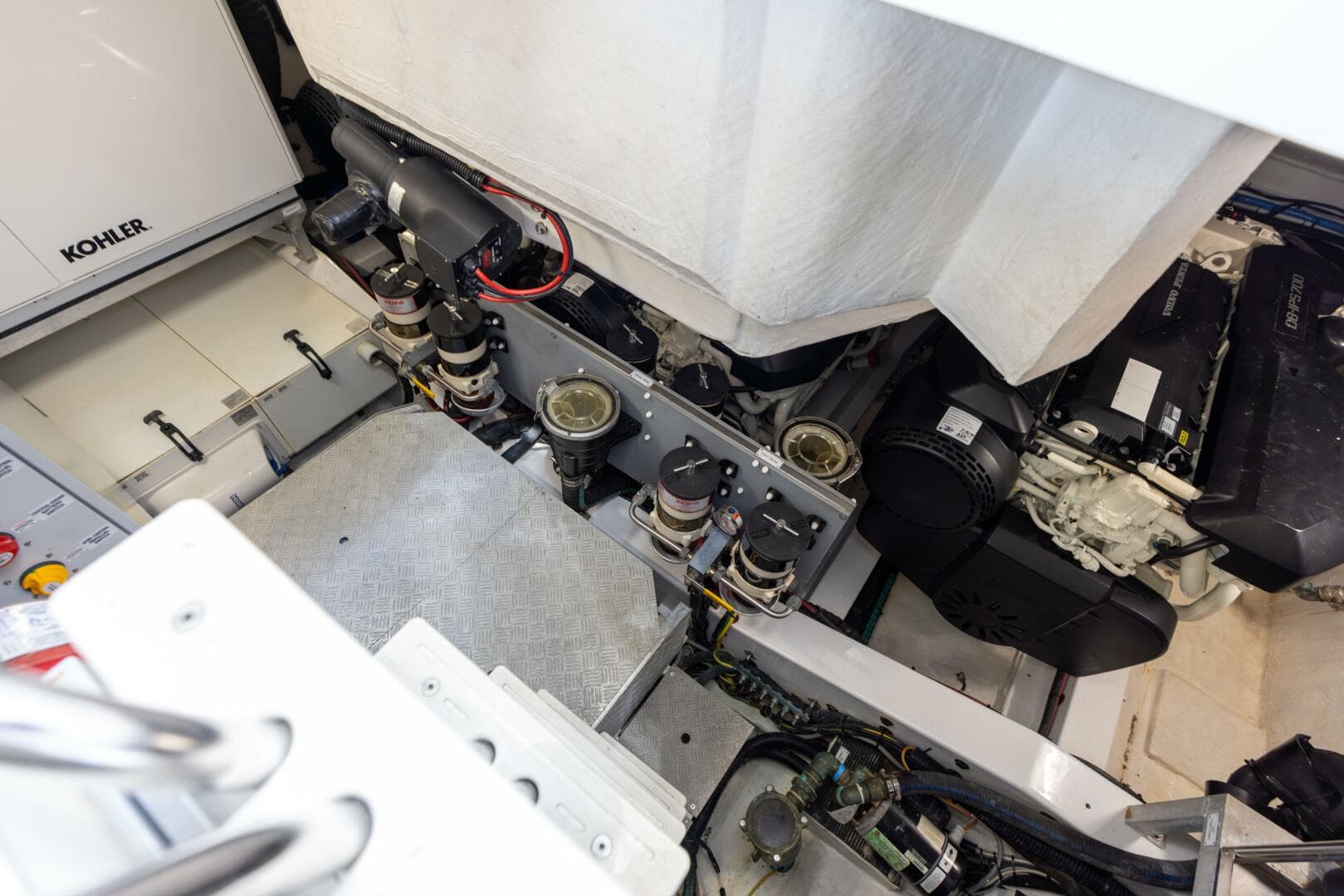 2021 Azimut S6 Sport Fly — photo 47