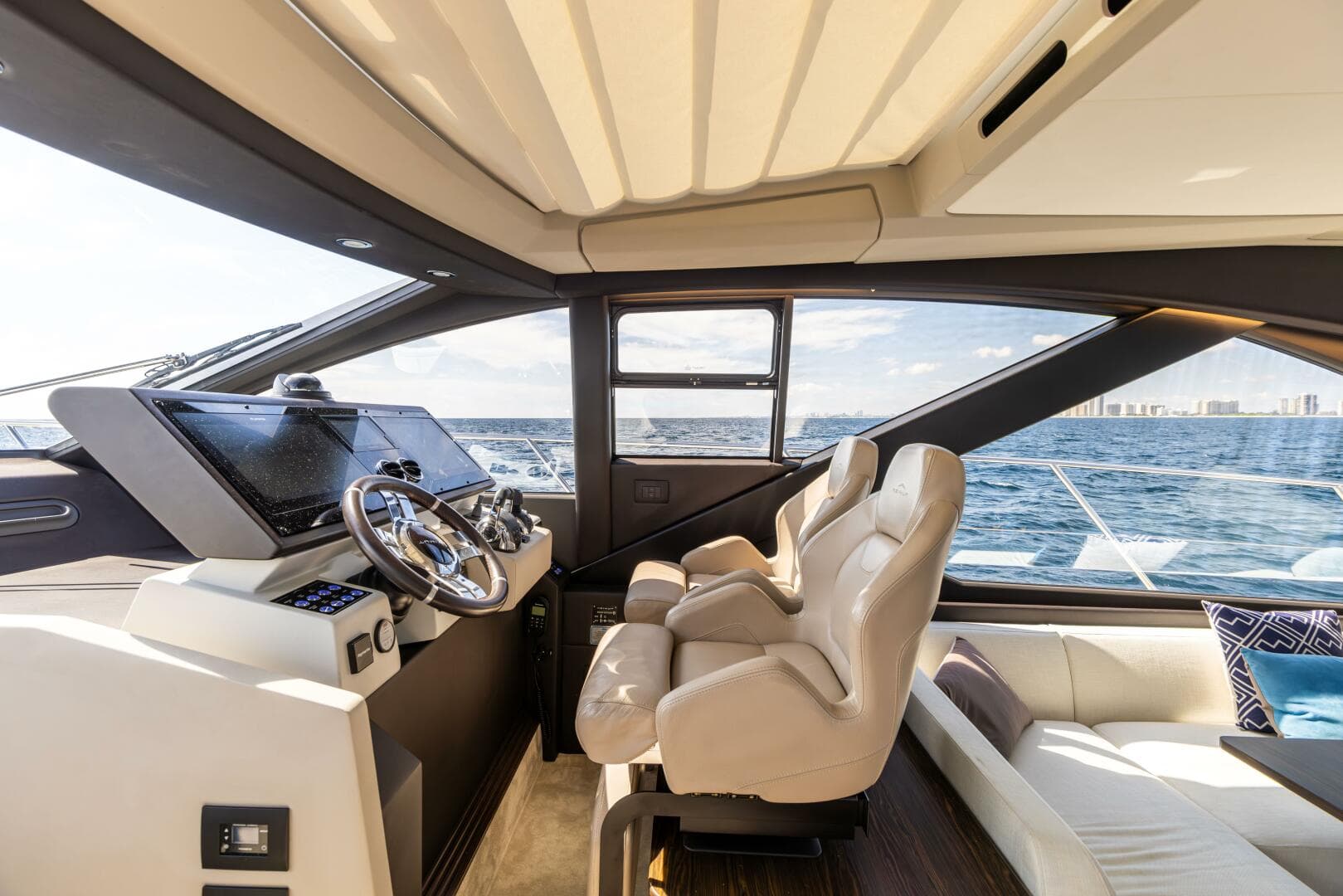 2021 Azimut S6 Sport Fly — photo 9