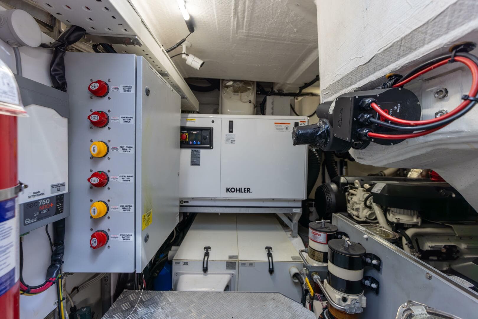 2021 Azimut S6 Sport Fly — photo 41