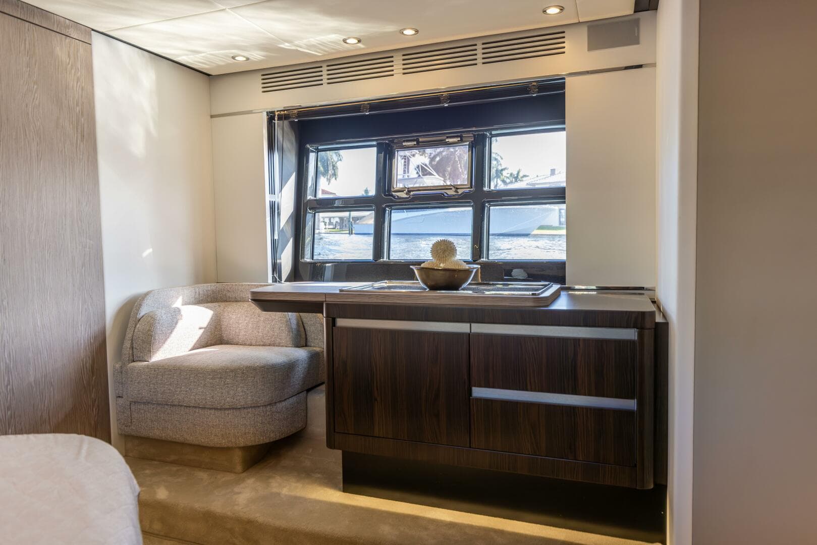 2021 Azimut S6 Sport Fly — photo 16