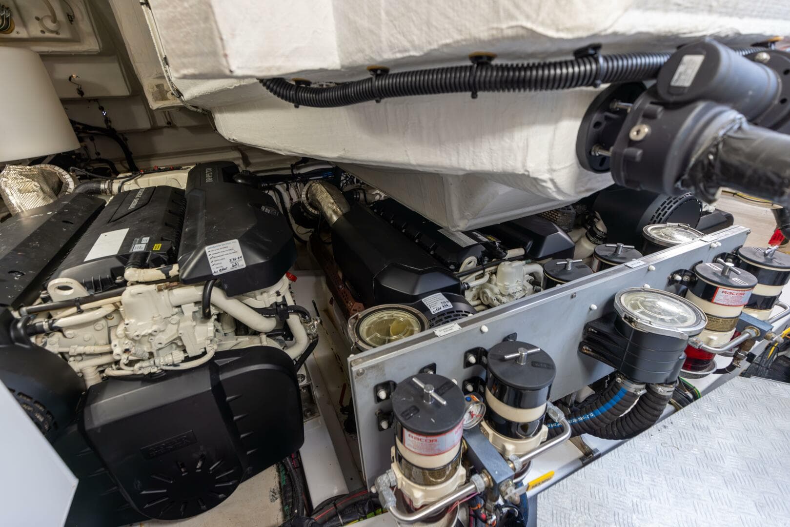 2021 Azimut S6 Sport Fly — photo 43