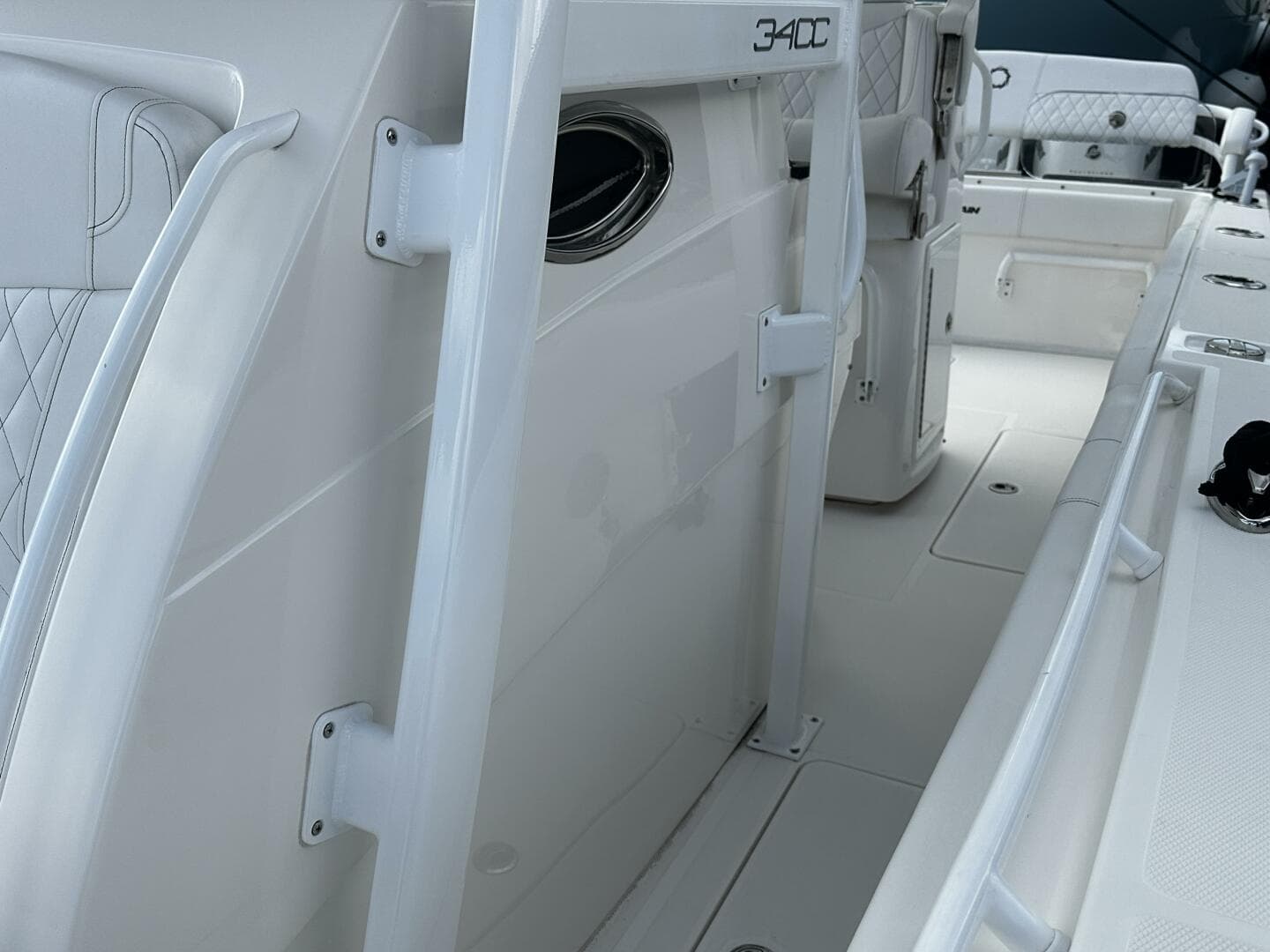 2020 Fountain 34 CC — photo 10