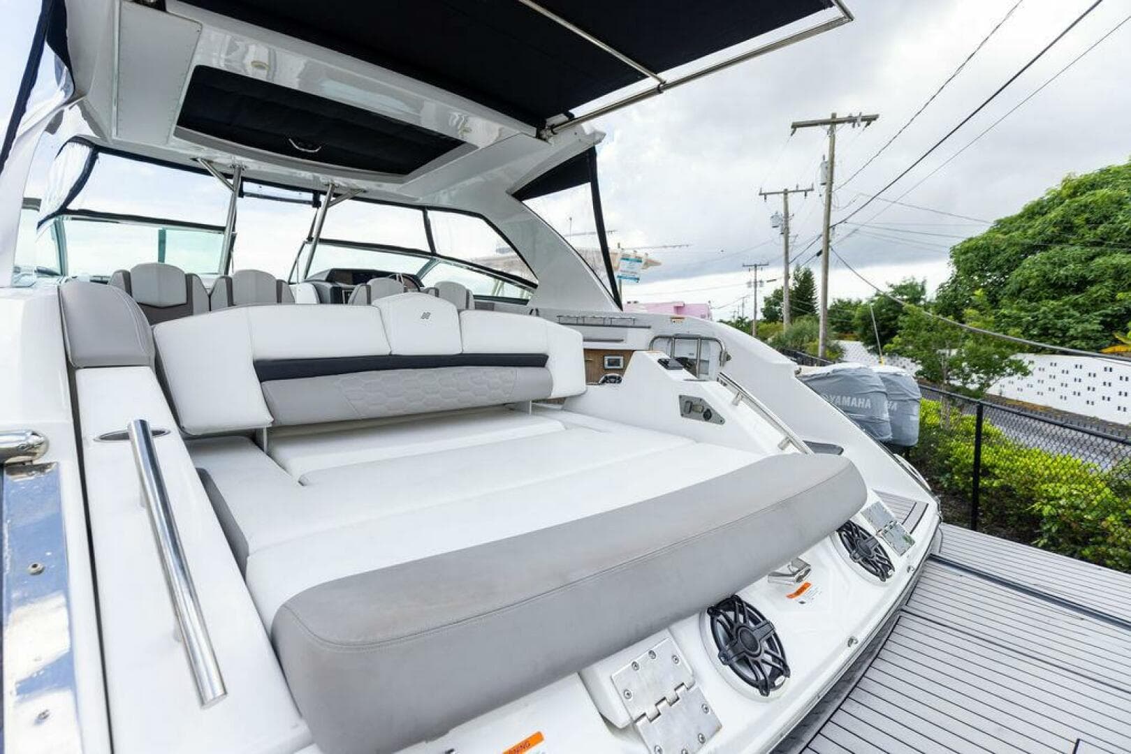 2020 Four Winns H350 — photo 11