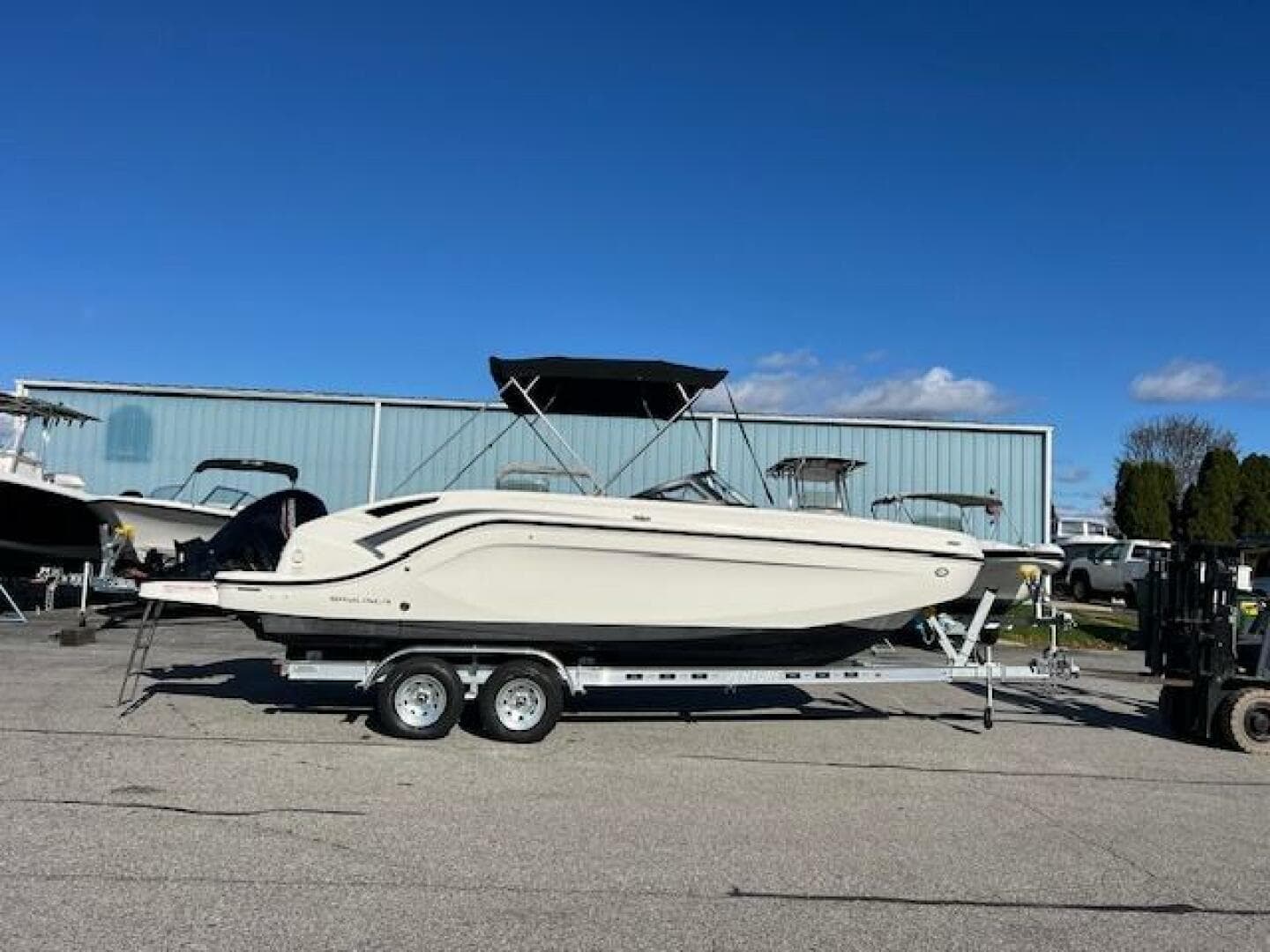 2021 Bayliner DX 2200 — photo 2