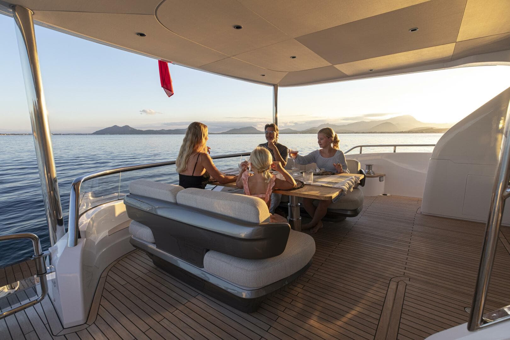 2026 Princess Y80 — photo 5