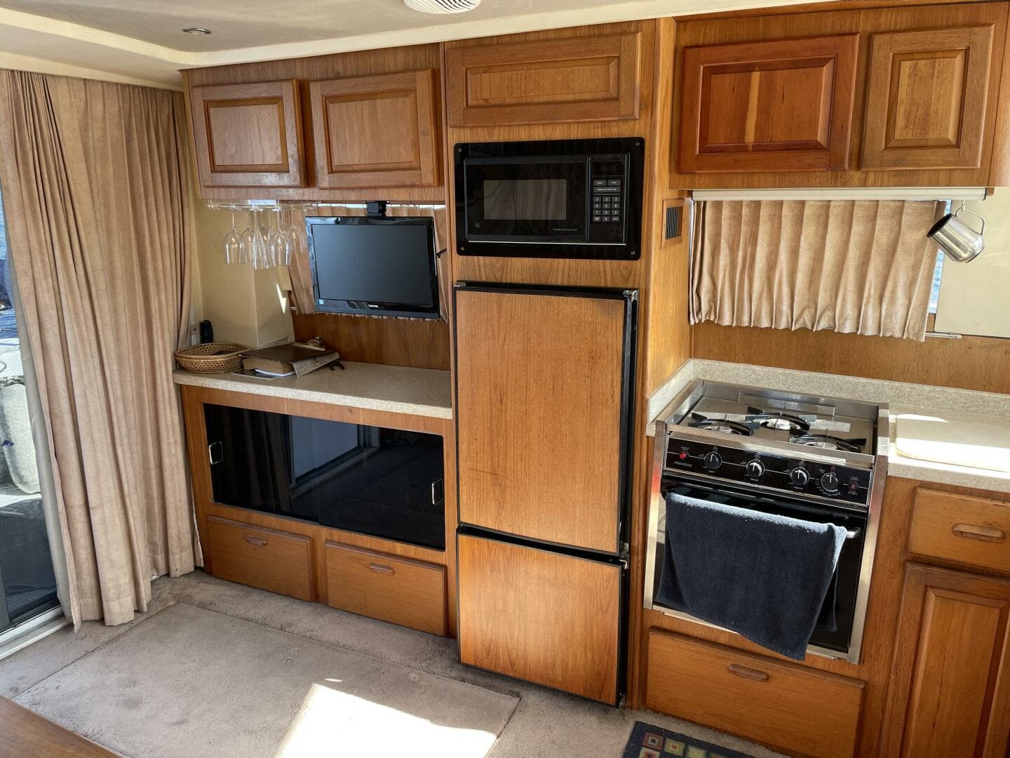 1999 Mainship — photo 11