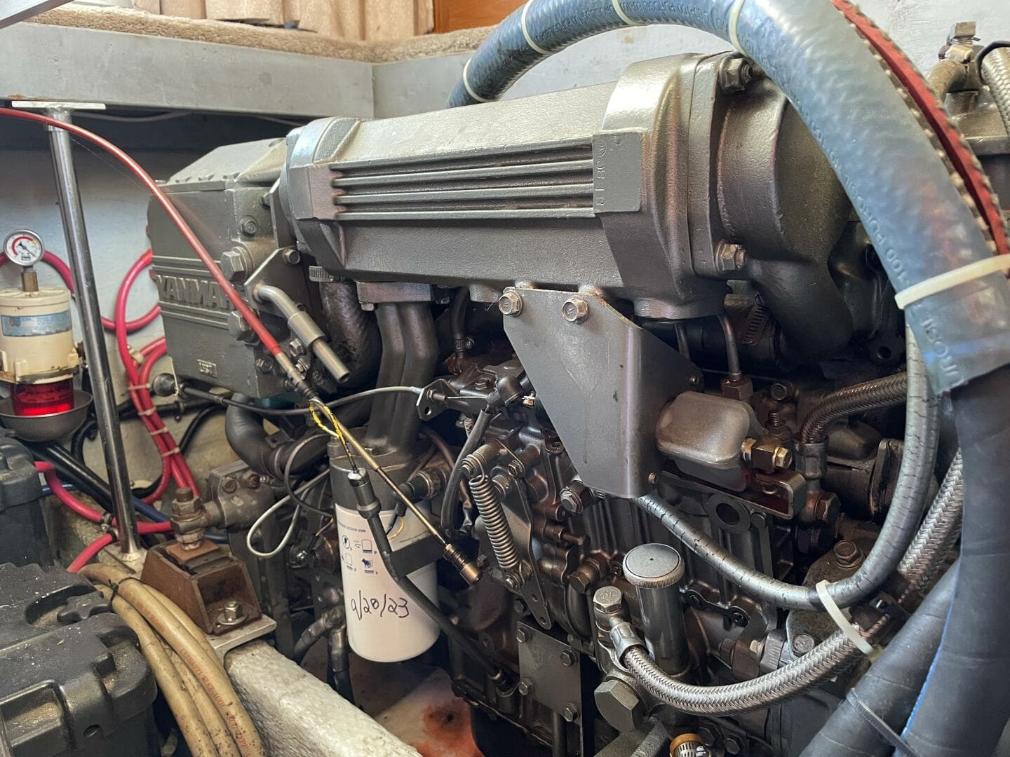 1999 Mainship — photo 22