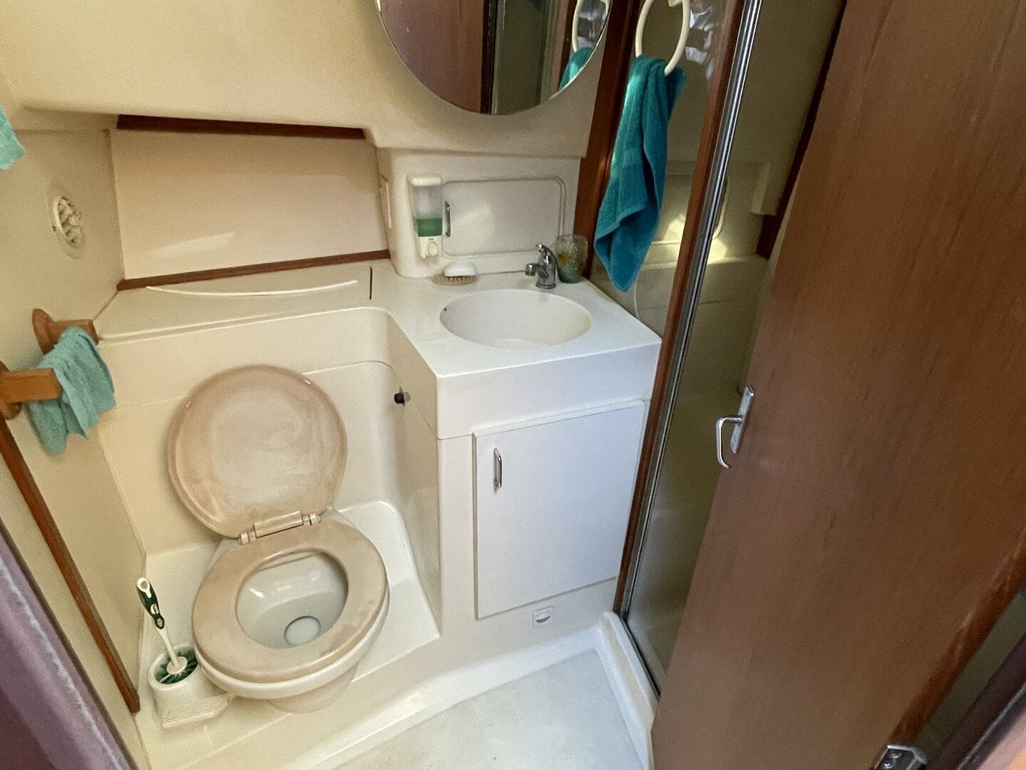 1999 Mainship — photo 19